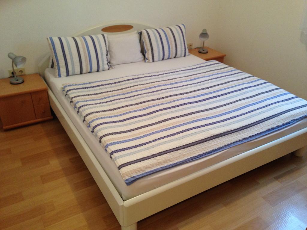 Winzerhof Klua Hoada Apartman Illmic Szoba fotó