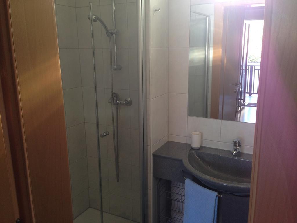 Winzerhof Klua Hoada Apartman Illmic Szoba fotó